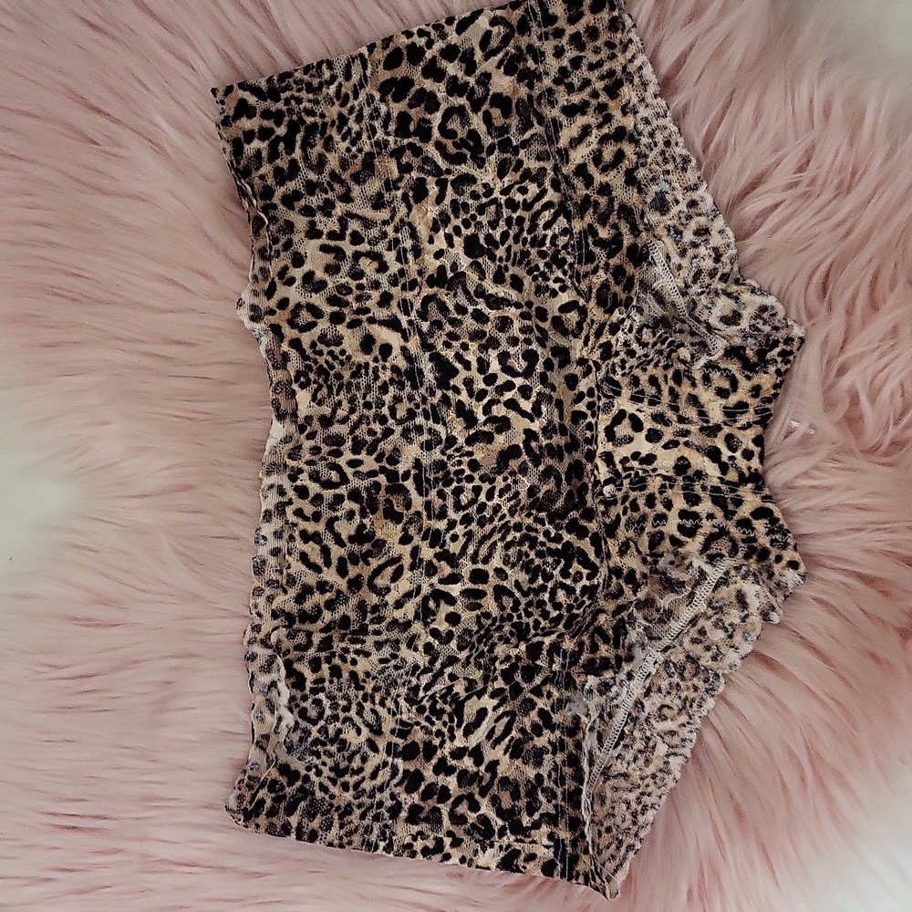 New Listing!! Brand New  VICTORIA'S SECRET SHORTIE Panties-S